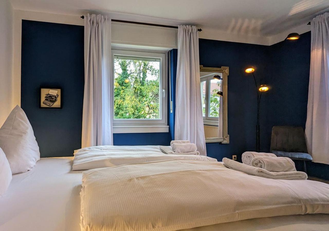 65qm Altbaucharme Mit Zwei Balkonen Apartment *