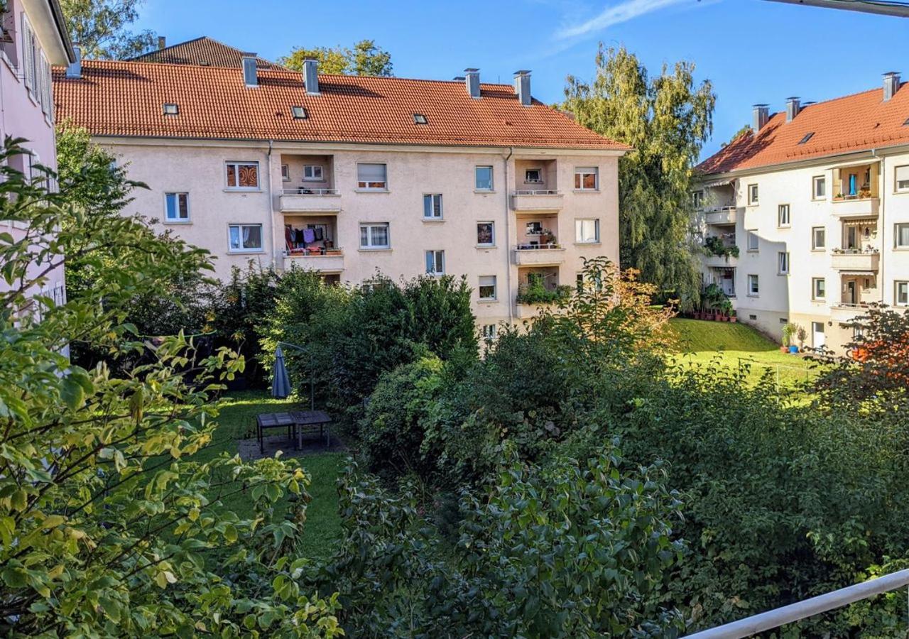 65qm Altbaucharme Mit Zwei Balkonen